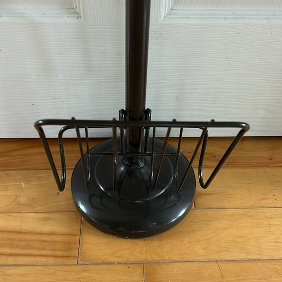 Free standing toilet roll holder - Picture 3 of 4